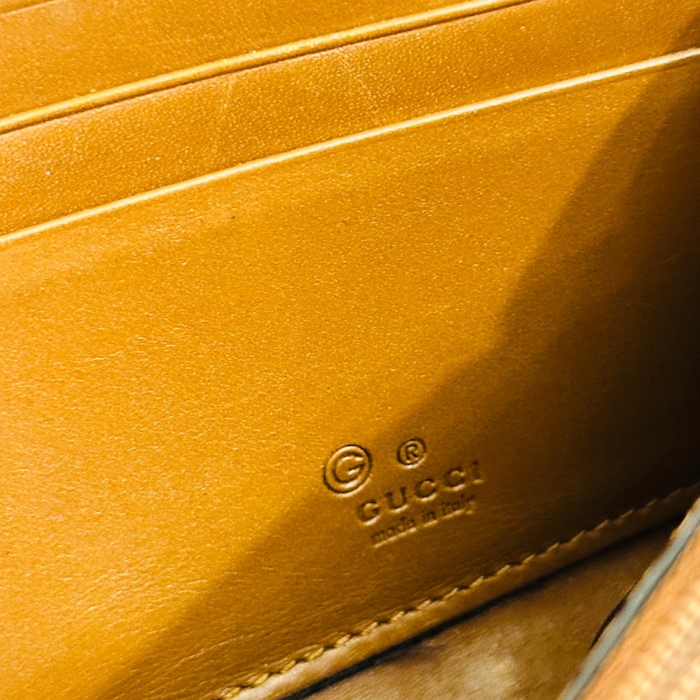 Gucci Beige and Brown Women's Wallet - Picture 9 of 11
